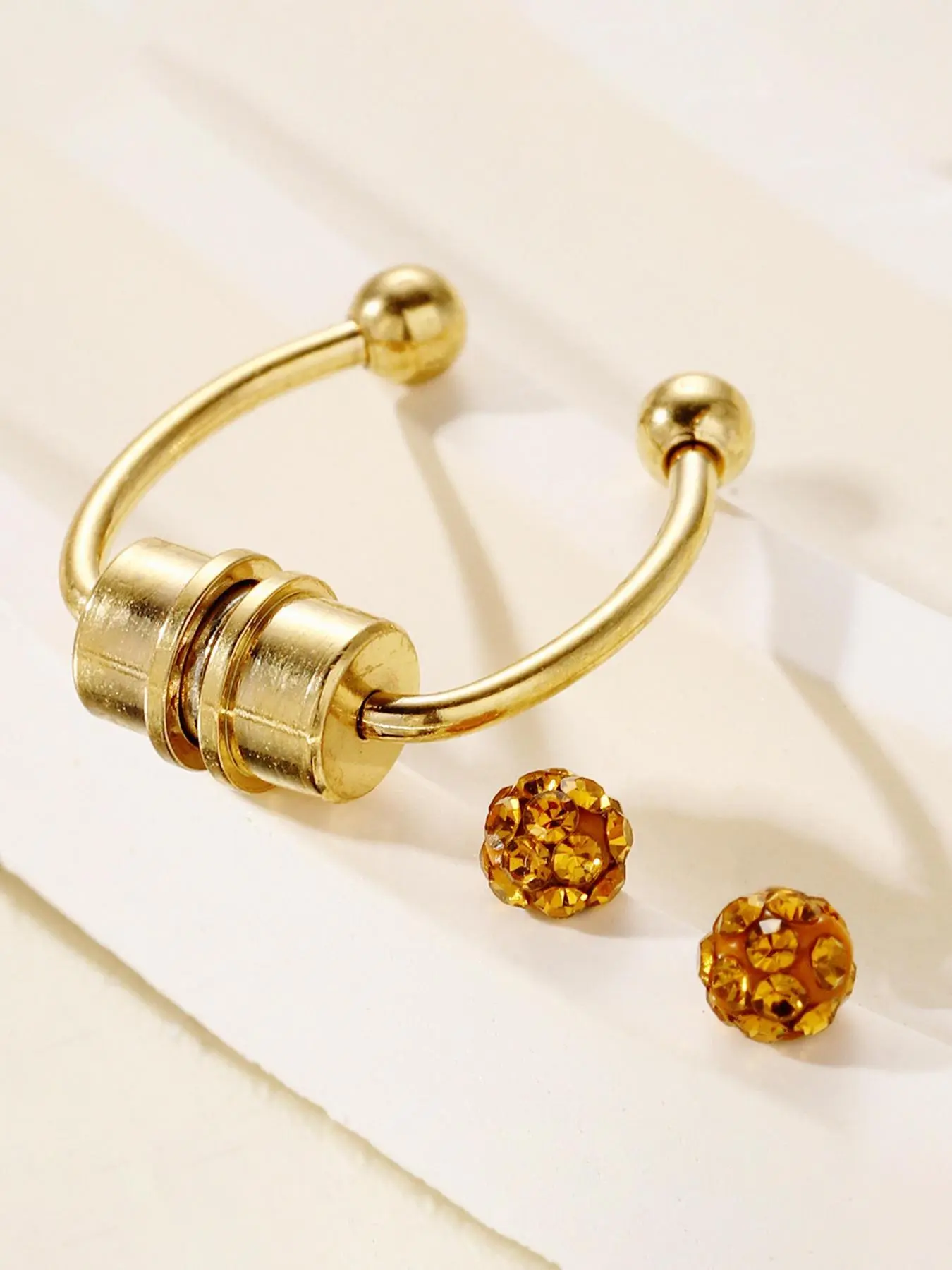 No need for perforated double headed diamond studded nose rings, Nose Rings Studs, suitable for daily wear, vacation dates, and other occasions, it is also a surprising and exquisite small gift, Nose Piercing Jewelry
