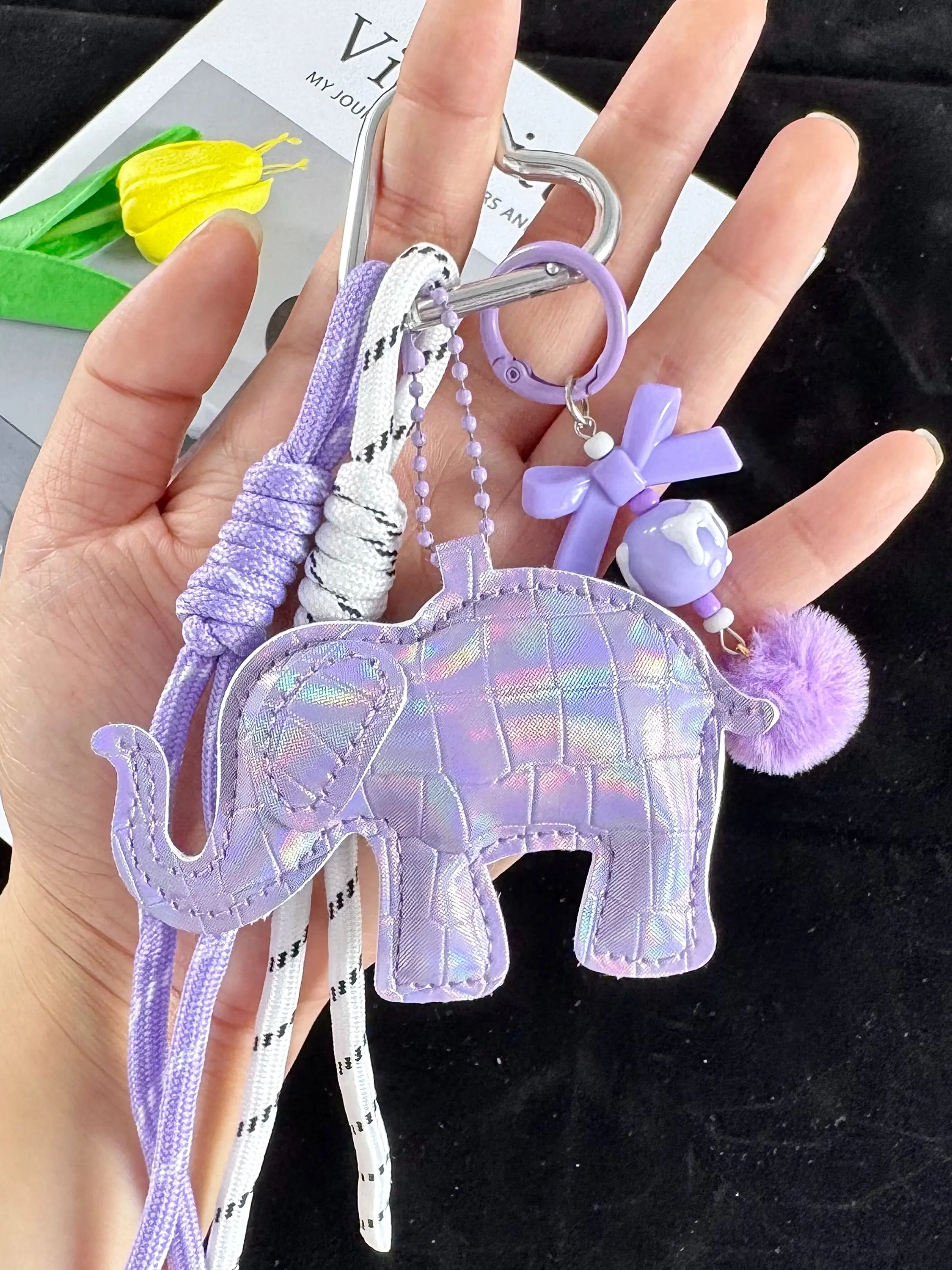 Colorful Leather Elephant Keychain, Cute Heart Climbing Carabiner, Anti-Loss Accessory, Backpack Luggage Decor, Student Girl Fashion
