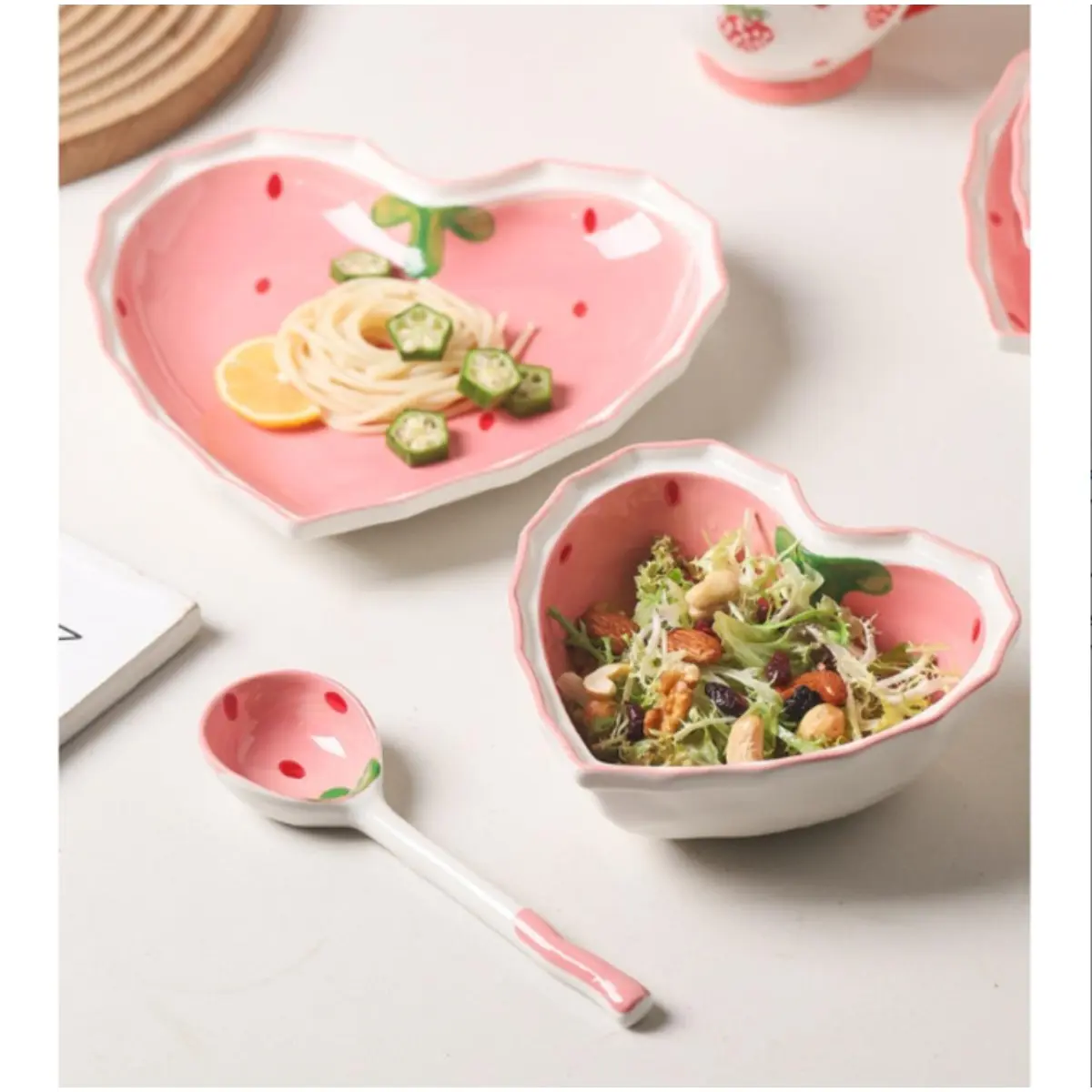 Heart-shaped Ceramic Bowl & plate with Spoon set, Creative Strawberry Pattern -Bowl & plate & Spoon, Durable Tableware for Kitchen, Household Dining Plate Set, Ceramic Dish Set, Durable Utensils Tableware, Food Tableware