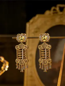 A new Chinese retro light luxury style abacus tassel long earring, suitable for daily wear, vacation and dating occasions, and also a surprising exquisite small gift.