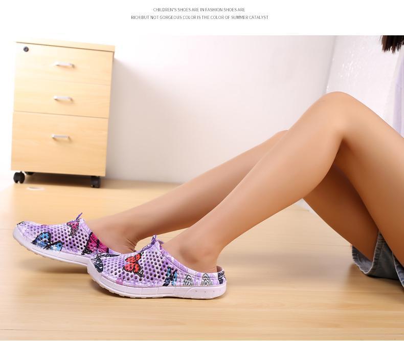 Butterfly Print Mesh Clogs for Women, Breathable Slip On Mules, Lightweight Non Slip Casual Summer Sandals, Cute Comfortable Nursing Shoes for Indoor Outdoor Beach, Trendy Aesthetic Footwear