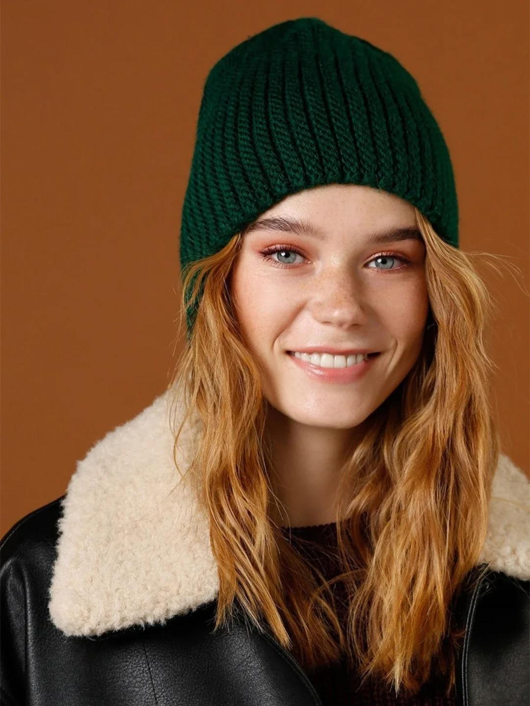 Hot Sale Women Hat Kpop Style Autumn /Winter Hat Soft Beanie Hats For Women Leisure Back Split Teens Ponytail Knitted Cap