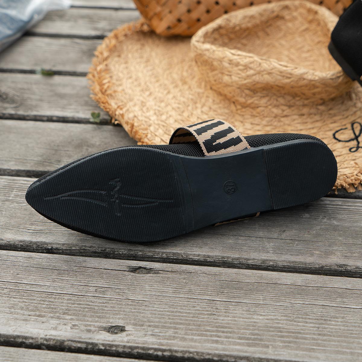 Women's Flyknit Slip On Sneakers Pointed Toe Flat Shoes Breathable Lightweight Comfortable for Work Daily Wear Fashion Casual Trainers with Color Matching Design