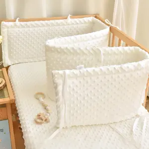 Cute Bear Bed Skirt with Embroidered Design, Soft Polyester Fiber Wadding, Protective Mattress Pad, Bedroom Decorative Accessory