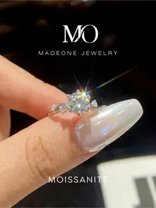 1 Pc Gorgeous Lace Six Prong Copper Ring with 1.0ct Synthetic Moissanite for Women Wedding Fine Jewelry