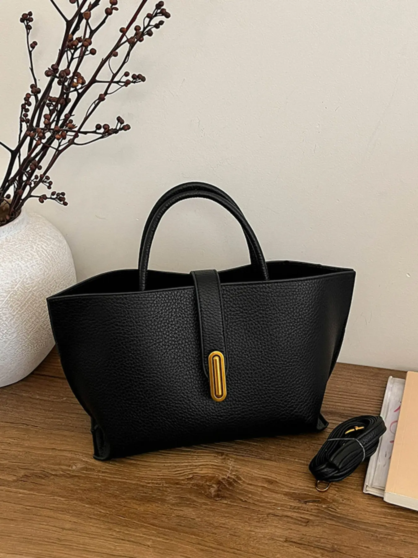 Elegant Large Capacity Fashion Handbag, Modern Style Everyday Commuter Shoulder Bag, Chic Crossbody Purse for Work, Commute and Outing, Trendy Crossbody Bag, Single Piece Solid Color Design