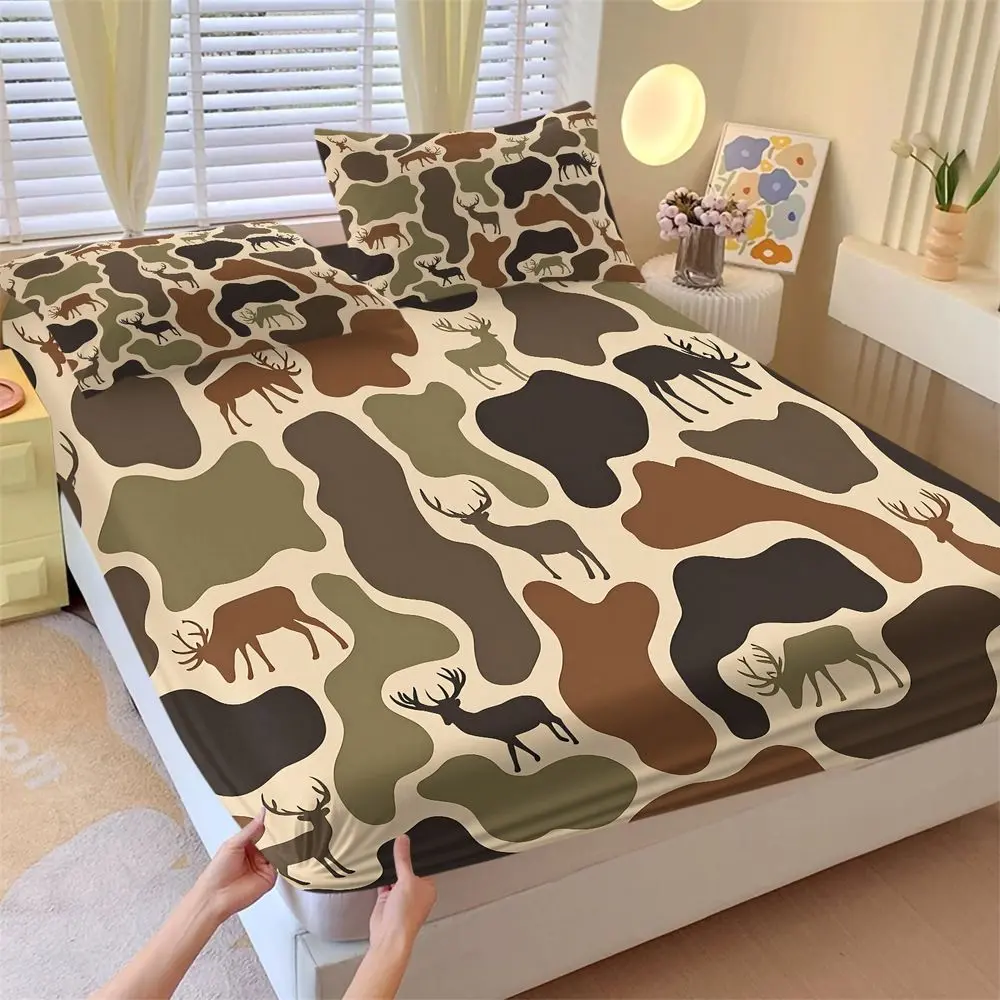 3Pcs Camo Deer Print Fitted Sheet Set, Rustic Wildlife Bed Sheets Set, Soft Cozy Bedding Set for Cabin Bedroom Decor, Hunting Style Bed Linen for Men and Teen Boys Room No Fillers