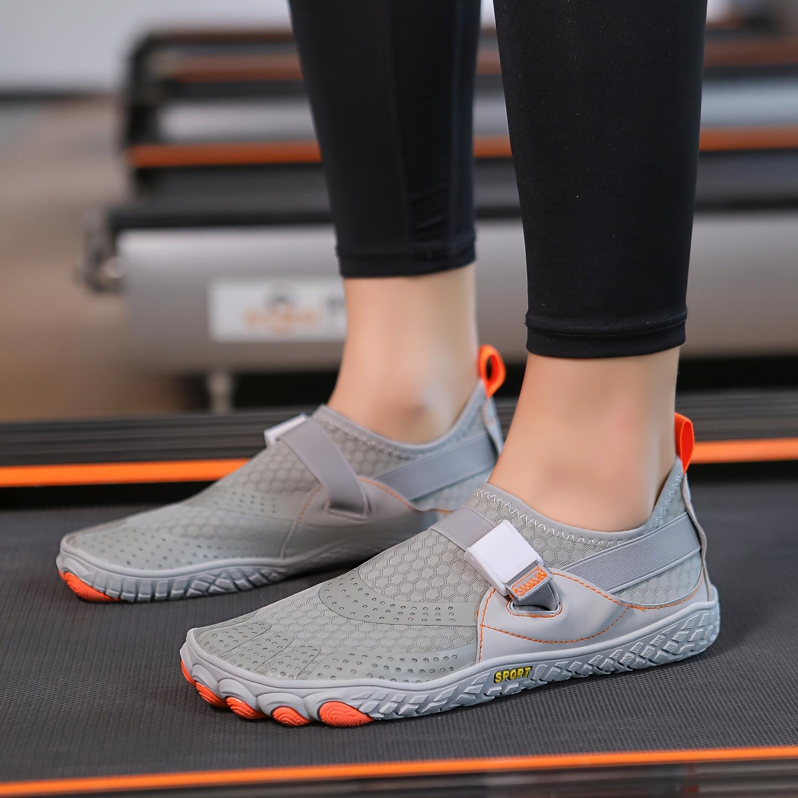 Men's river trekking shoes, wading shoes, beach shoes, reef non-slip men's quick-drying barefoot hiking shoes, swimming shoes, swimming water shoes, snorkeling shoes, suitable for beach vacations, camping, beach parties, five-finger men's shoes, soft, gym