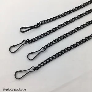 Set of 5 Metal Chains with Hooks, Adjustable and Cuttable Lengths, Ideal for Indoor and Outdoor Use, Versatile Accessories