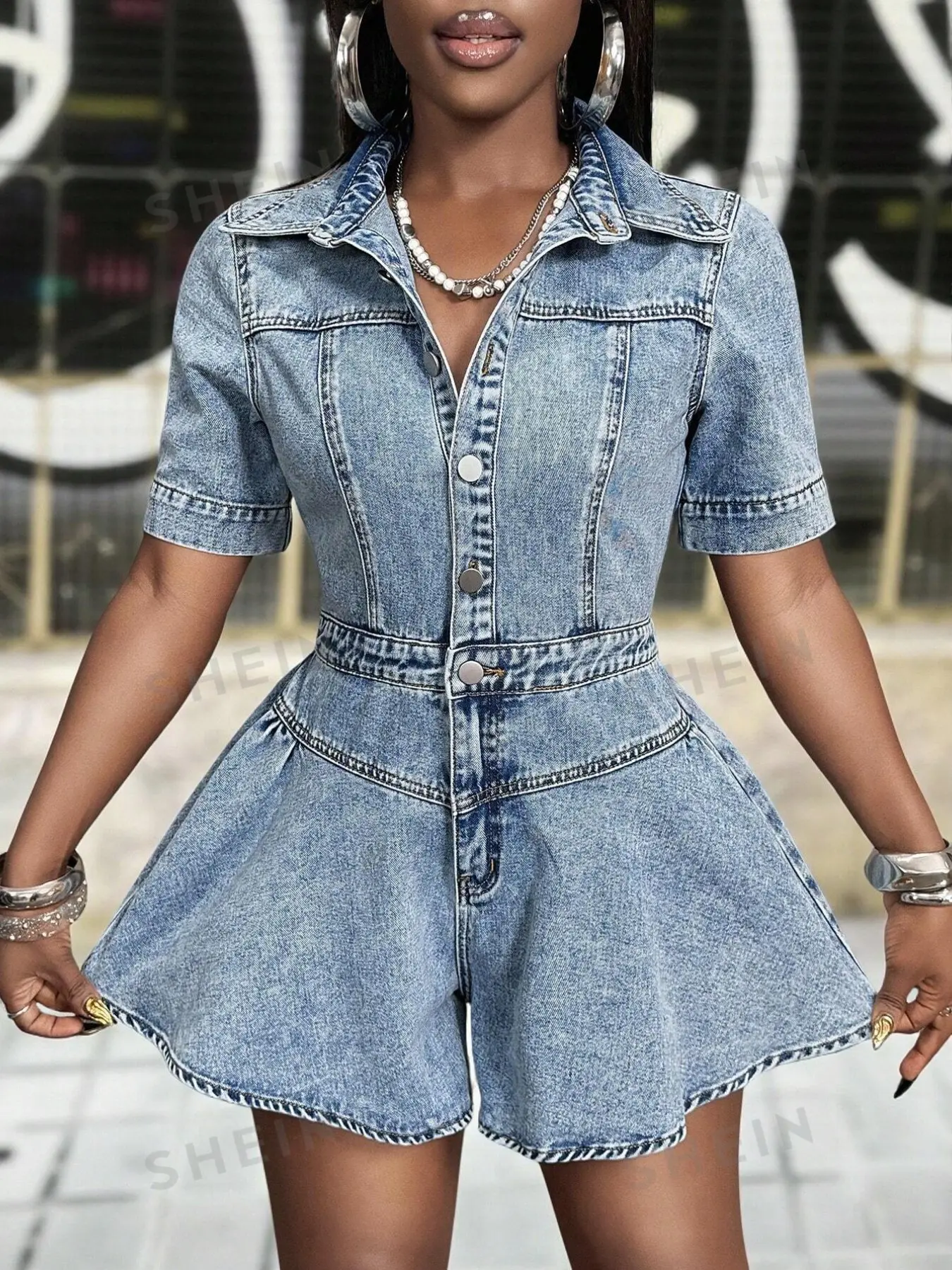 Women's Sleeveless Fitted Jumpsuit, Embroidered Denim Fabric, Short Pants, All-Season Casual Wear, Retro Style, Batch Number 2026.7.19