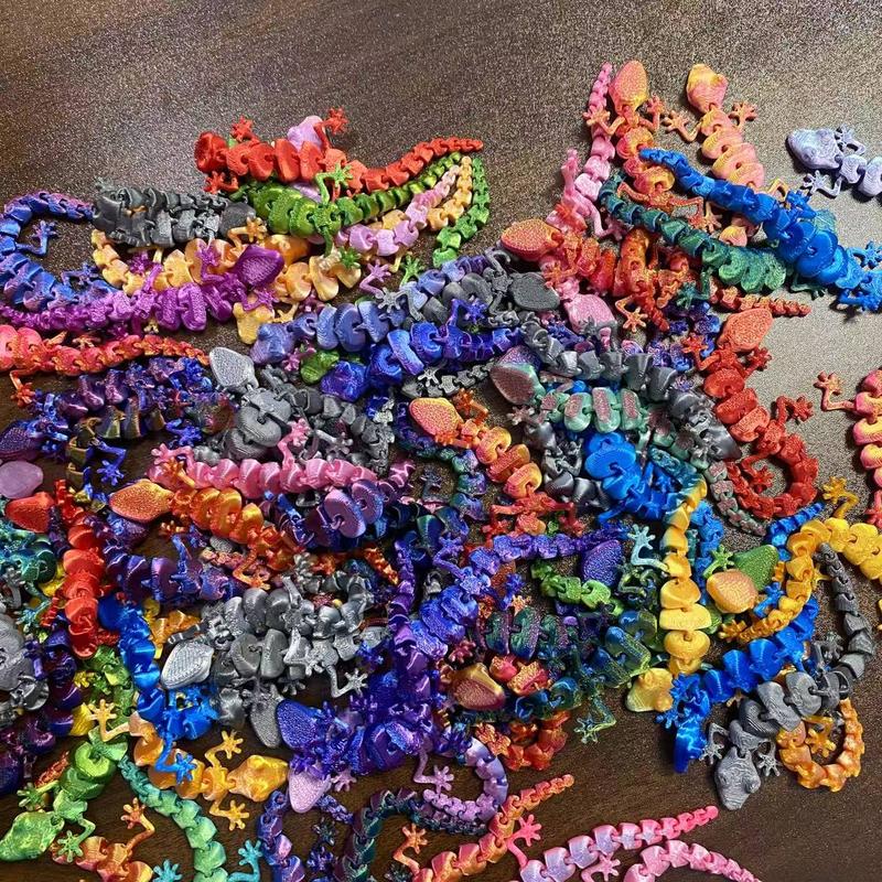 60 Pieces Colorful Gecko Wall Décor – Printed Ornaments for Home, Room, and Holiday Gifts – Assorted Colors