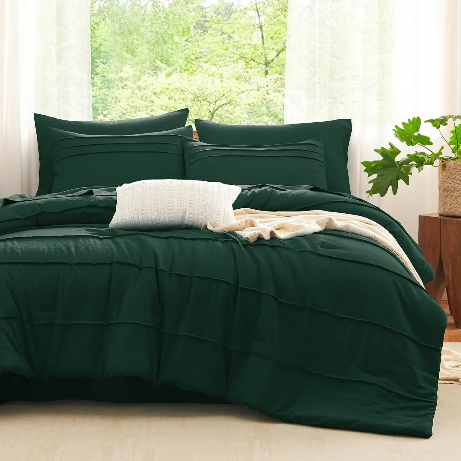 King Size Comforter Set Emerald Green, 7 Pieces Soft Pleat Bed in a Bag King Comforter Set with Sheets, Bed Set with Down Alternative Comforter, Sheets, Pillowcases & Shams