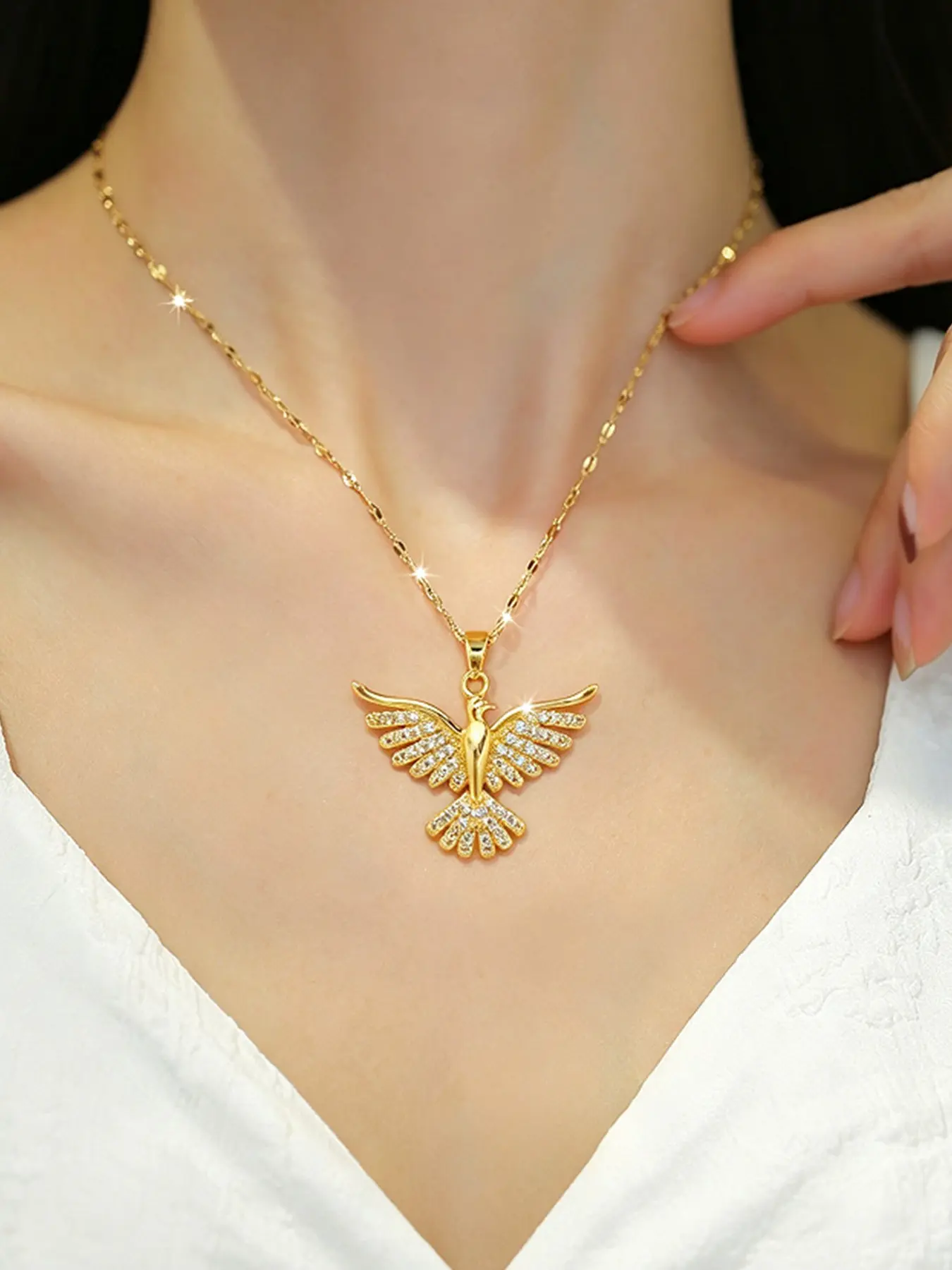 Phoenix Spread Titanium Steel Necklace for Women, Classic Versatile Fashion Jewelry, Elegant Random Print Design, All Seasons Accessory