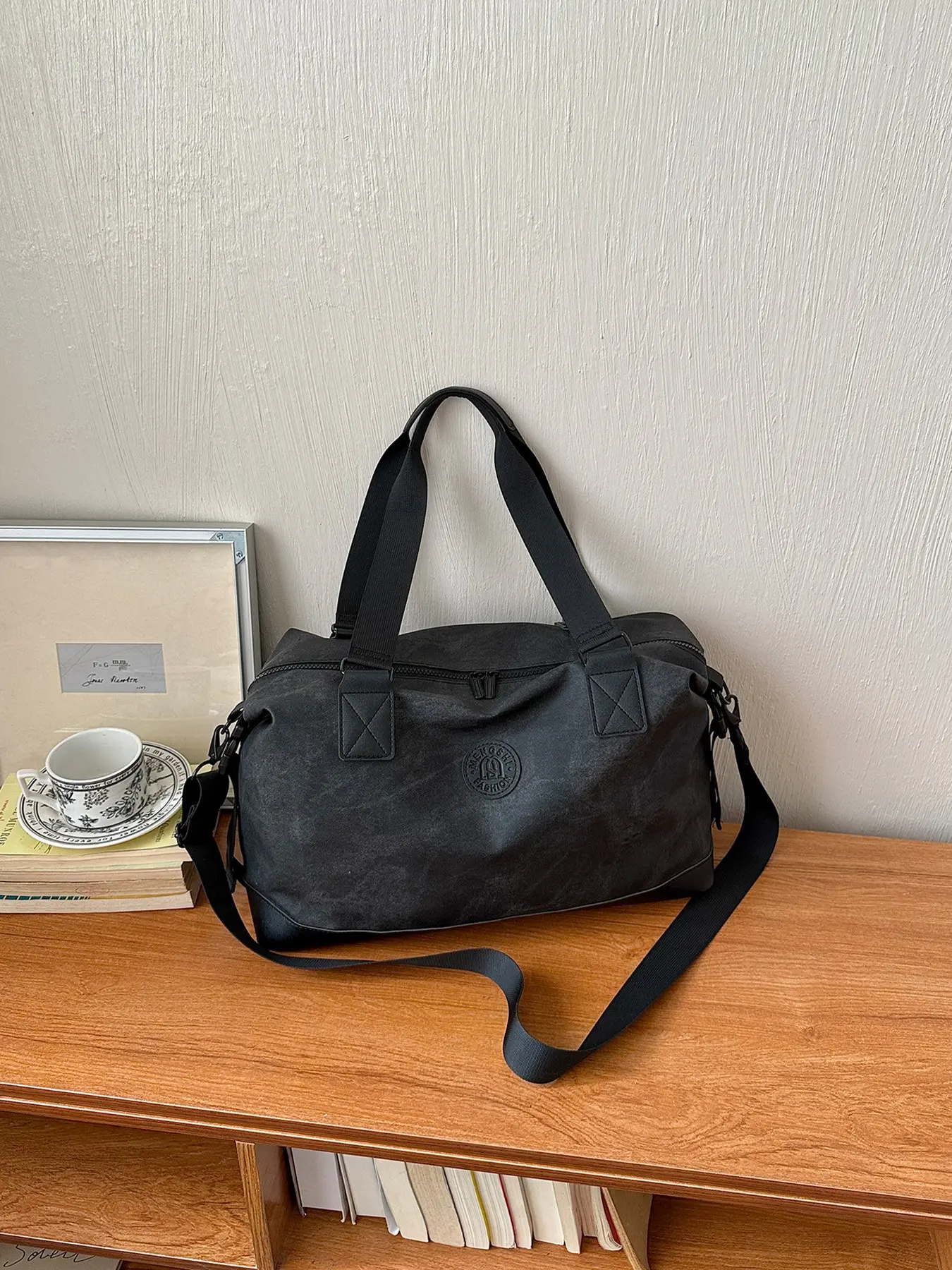 1pc Light Khaki Vintage Wash Duffle Bag Round Embroidery Logo Dual Use Handheld Detachable Crossbody Bag For Women Versatile Travel Bag Weekend Trip Business Storage Luggage Bag