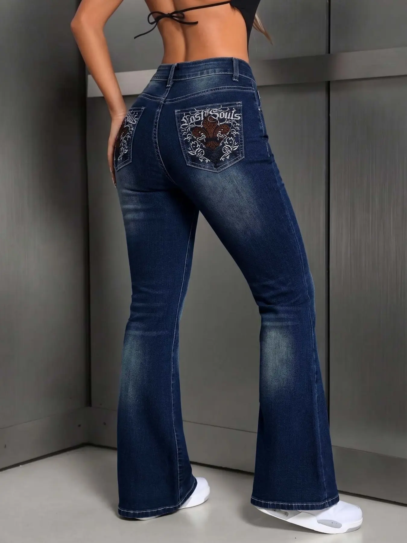 Y2K American Retro Deep Blue Vintage Distressed Embroidered Flared Pants High-Waist Stretch Fit Slimming Denim Long Pants, Mid-Rise Flare Jeans for Trendy Casual Wear