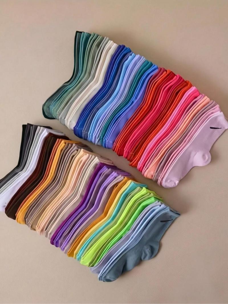 10 pairs of Random Color Women's Crew Socks, Casual Comfortable Breathable Mid-calf Socks for Daily Wear, Multipack Knit Socks for All Seasons, Underwear for Women,UU