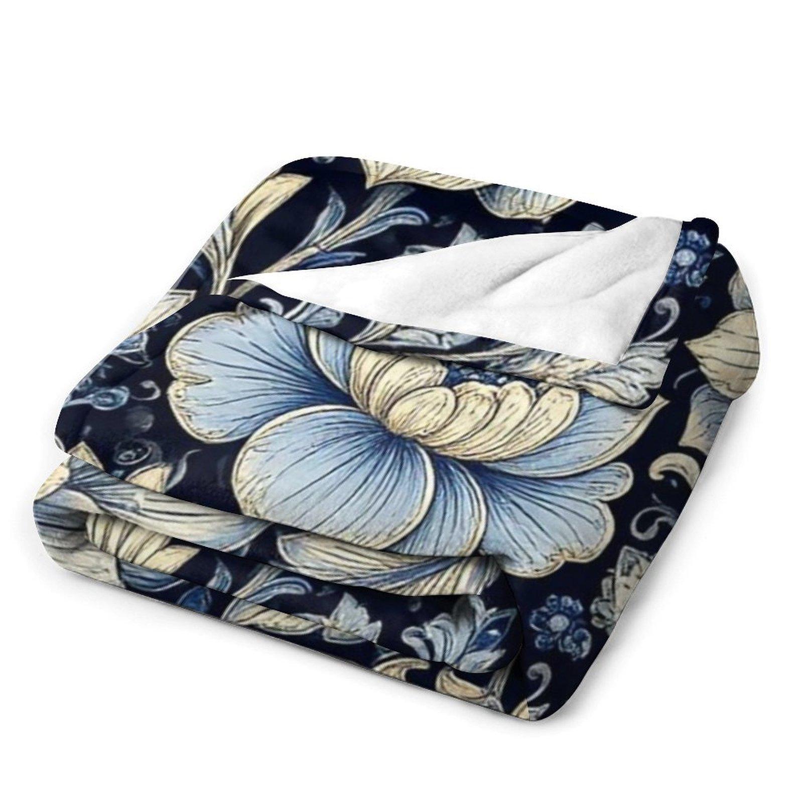 Vintage Blue Floral Fleece Throw Blanket, Soft Cozy William Morris Style Blanket for Couch Bed, Aesthetic Botanical Cottagecore Gift for Flower Lovers