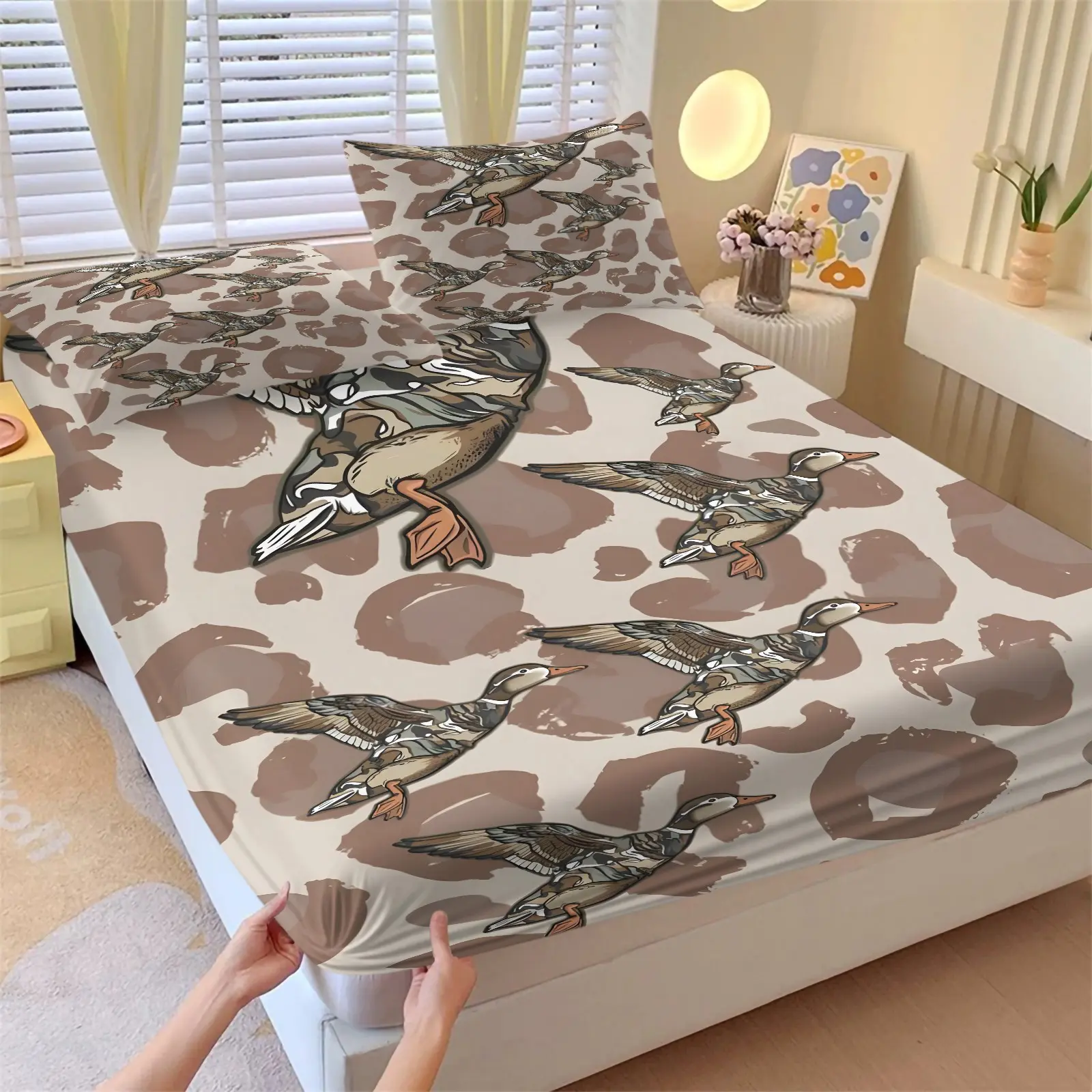 3-Pcs Mallard and Camouflage Print Bedding – Vintage-Style Mallard Duck Fitted Sheet Set; Soft Comfortable; Ideal for Men, Teens, and Outdoor/Hunting Enthusiasts; Rustic Bedroom Decor (1 Fitted Sheet + 2 Pillowcases)Multiple patterns are available