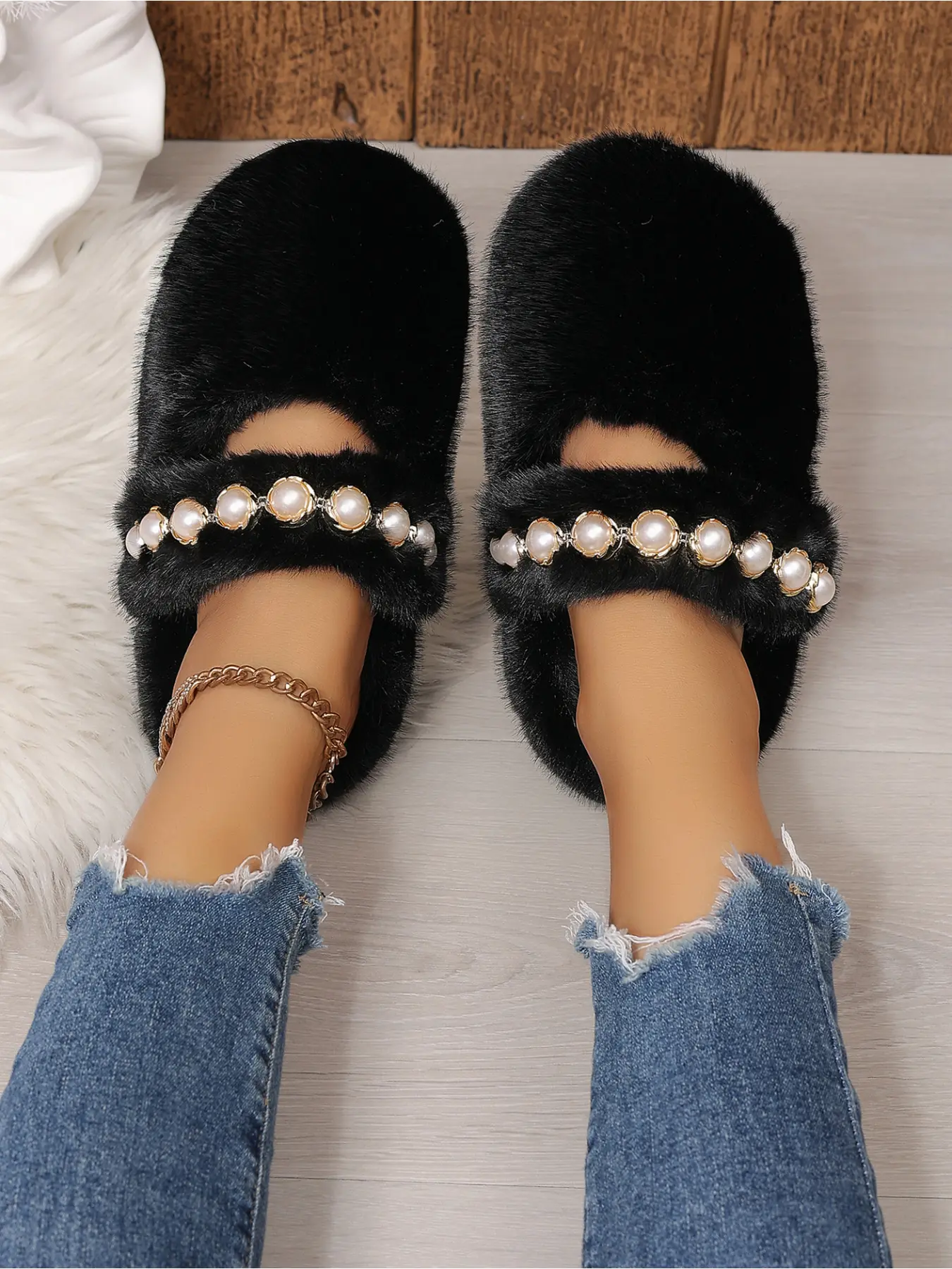 Luxury Pearl Decorated Slip-On Plush Slippers, Thick Long Fur Warm Lazy Slippers, Korean Style Indoor Outdoor Women's Cotton Slippers