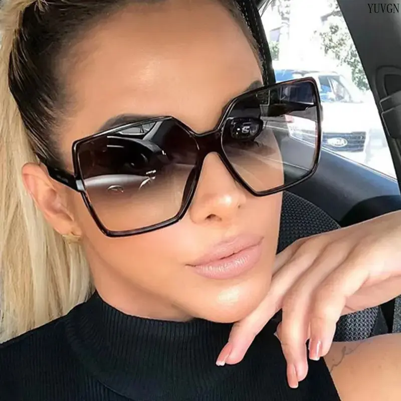 Unisex Square Frame Sunglasses with a Face-Slimming Effect, European Fashion Streetwear Style for Outdoors, Slim Face, Square Shape