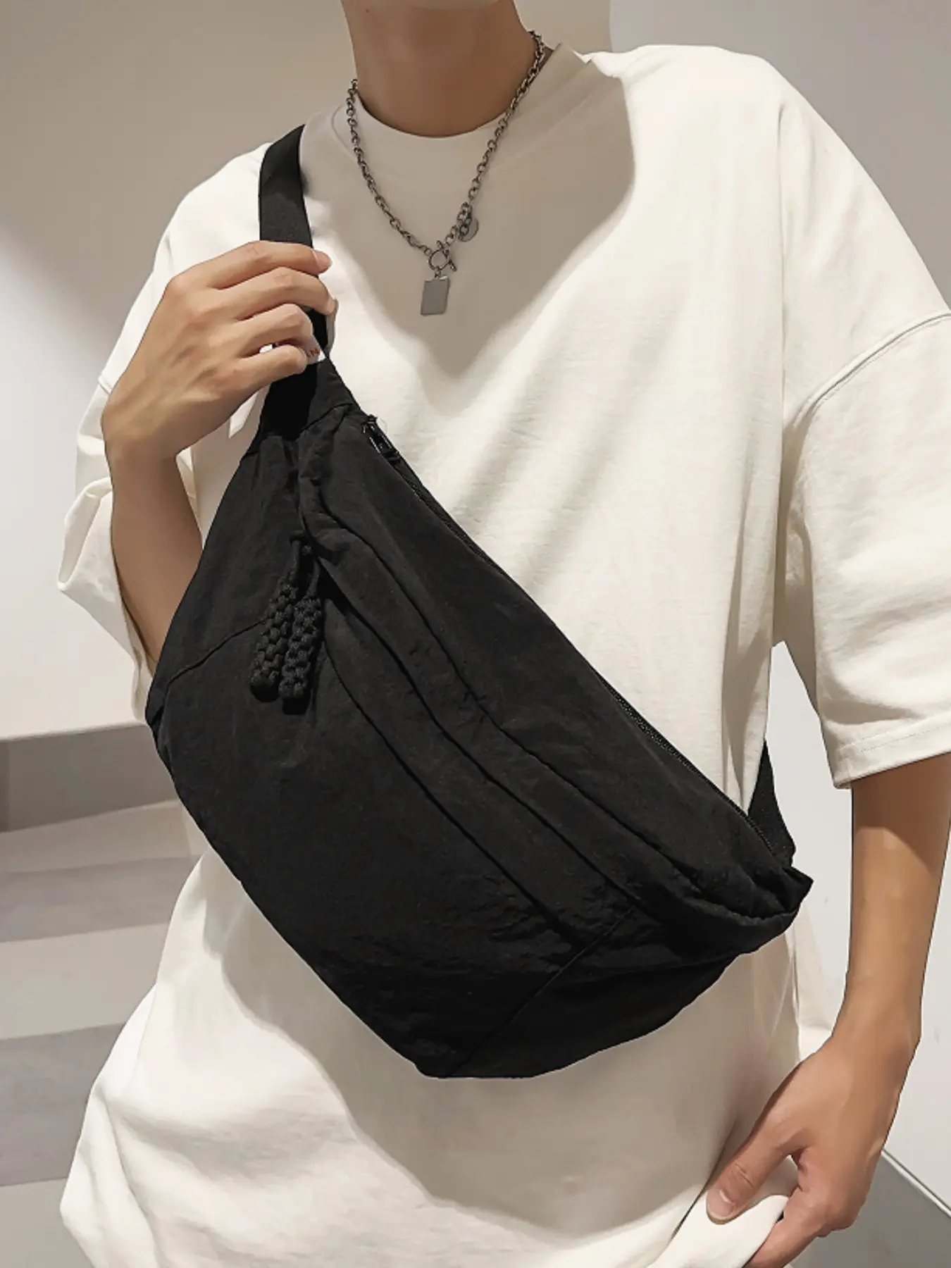 Street-style large-capacity minimalist lightweight crossbody chest bag, fashionable Casual Belt Bag multi-pocket adjustable strap daily commute travel shoulder waist bag Zipper Fanny Pack