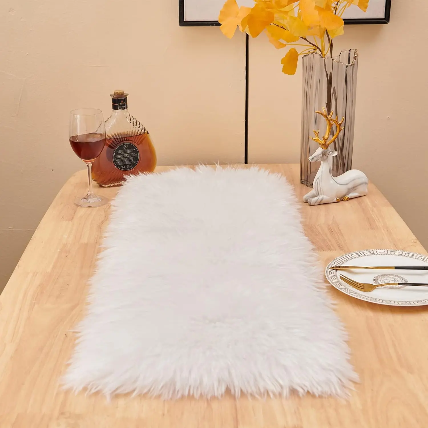 Christmas Table Runner, Modern Small White Dresser  Table Runners for Wedding Party Holiday Birthday   Dining Coffee Table Decor, Decoration Rug Bed Runner for Table