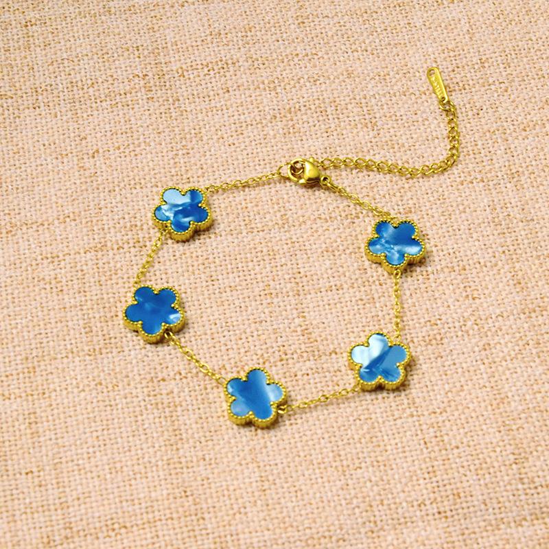 Titanium steel lucky clover five-leaf clover gradient bracelet, light luxury and high-end feel, popular stainless steel jewelry for women