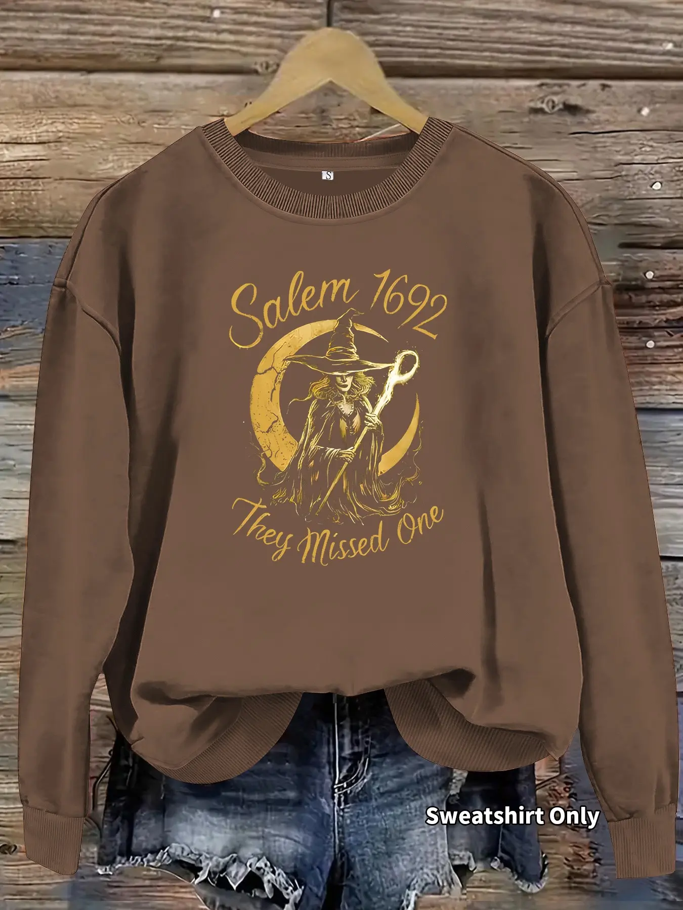 Women's Casual Round Neck Sweatshirt, Salem 1692 Witch Pattern Halloween Top, Four-Season Comfortable Daily Wear, 100% Polyester