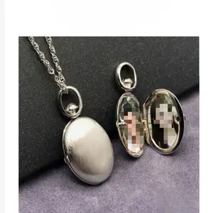 Original photo box pendant, round shape, can hold pictures, purely handmade original jewelry pendant, wholesale