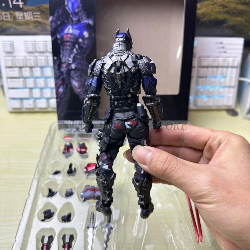 17cm AMAZING YAMAGUCHI Arkham Knight Action Figure PVC 024# Collectible Doll Ornaments Movable Bruce Wayne Figurine Model Toys