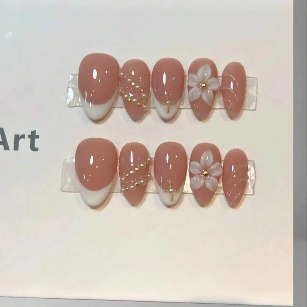 10 Pieces Handmade Press-On Nails, Acrylic Fake Nails, Short Almond Shape with Hand Carved Details, Soft Nude French Style, Made of Acrylic, suitable for daily life, parties