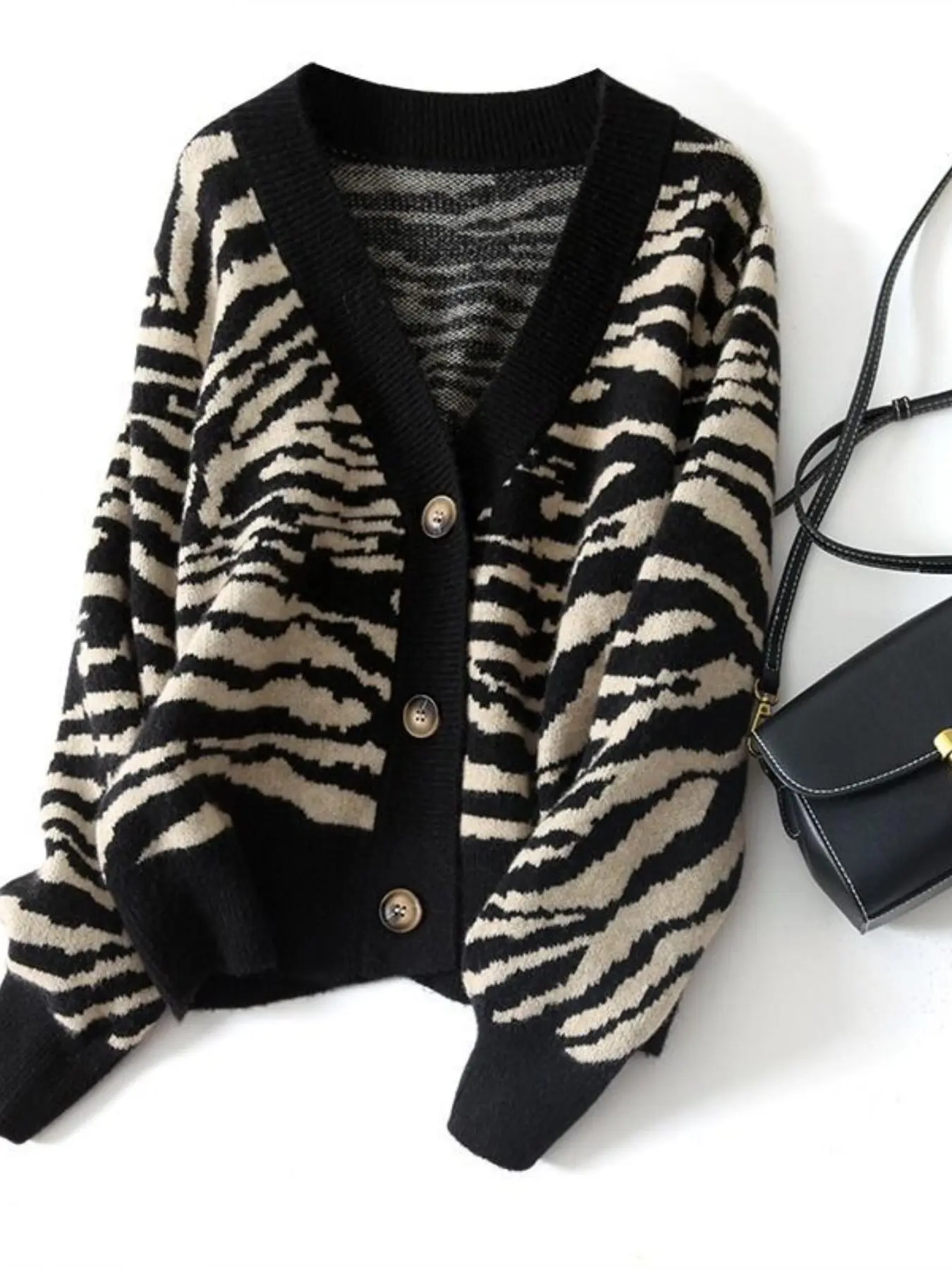 Women's Leopard Print Cardigan, Fashionable Stretchy Knitwear, Loose Fit, Casual Outdoor Jacket, Suitable for 40-70kg, Trendy Ladies' Clothing