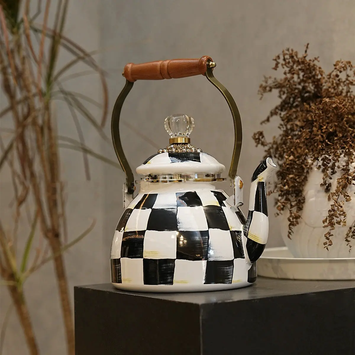 2.5L Classic Plaid Pattern Ceramic Teapot with Wooden Handle, Perfect Teapot, Large Capacity Teapot, Loose Leaf Tea Pot, Tea Making Tool for Home Office Use, Kitchenware
