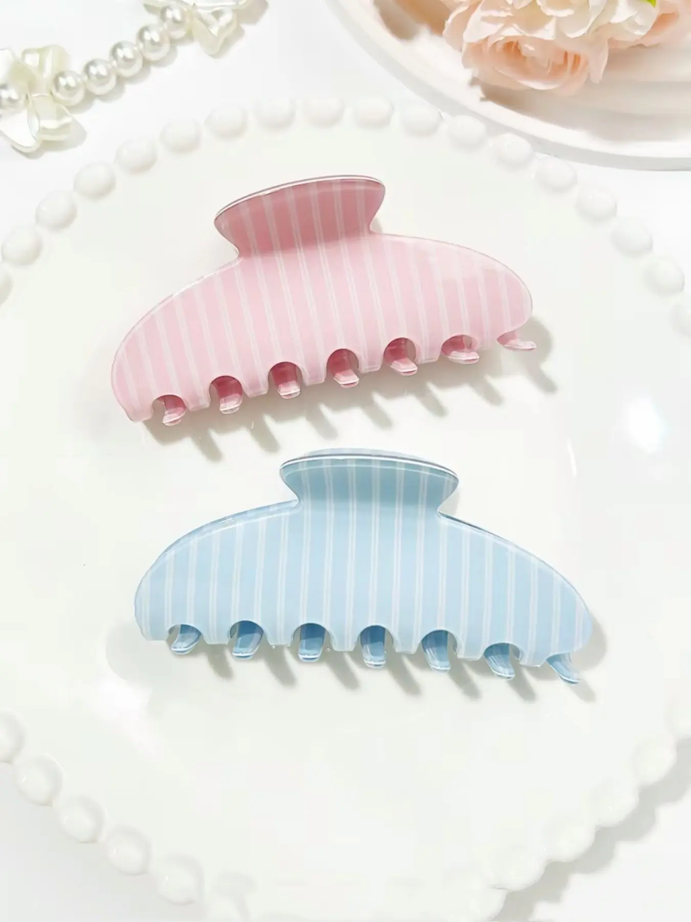 2pcs Fashion Blue Striped Hair Claw Clips, SimpleColor Block Hair Accessories, Ideal for Half-Up,Bun, School, Office, Daily Use, Gifts, Weddings,Vacations Casual Everyday Hair Accessories