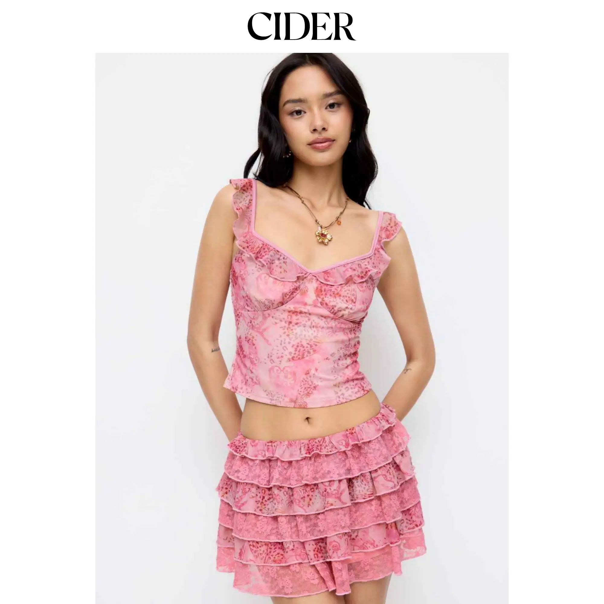 Cider Mesh Sweetheart Ruffle Sleeve Abstract Graphic Crop Top