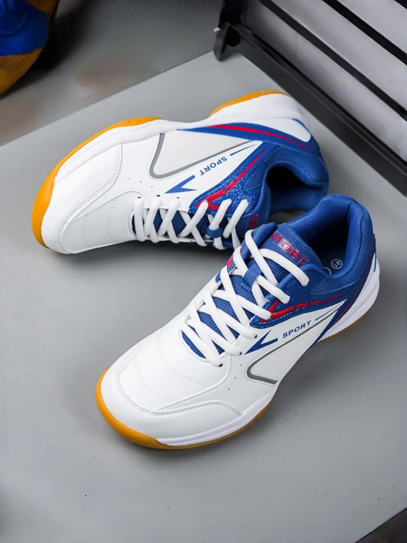 Unisex Volleyball Shoes, Table Tennis and Badminton Shoes, Ideal for Matches, Training, Durable Anti-Slip Breathable Design