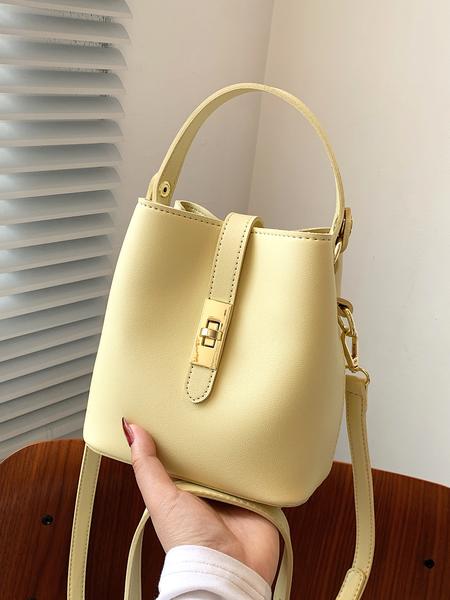 Small and simple fashion bucket bag with niche design, multiple colors, metal buckle handbag, casual trendy handbag, crossbody bag, fashionable commuter bag, versatile and large capacity, suitable for office workers shopping, dating, etc.