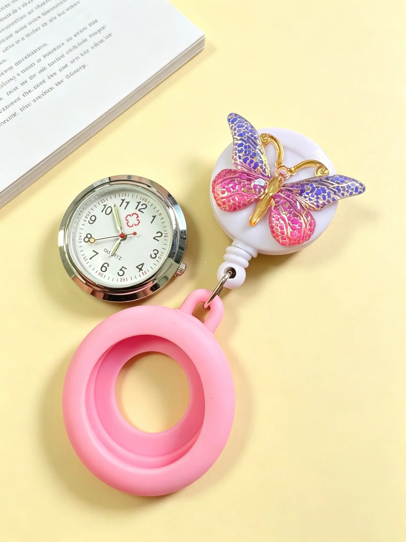 A cute butterfly-shaped nurse watch with a back clip and detachable inner core, the perfect gift for doctors and nurses, as well as a commemorative item, Analog watch
