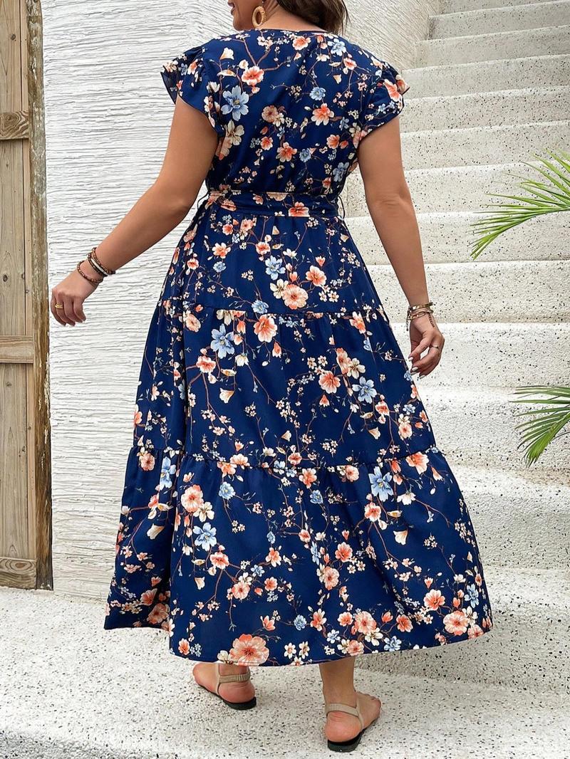 Plus Size Floral Print V Neck Dress, Casual Fashion Short Sleeve Dress for Daily Outdoor Wear, Women Plus Clothing for All Seasons