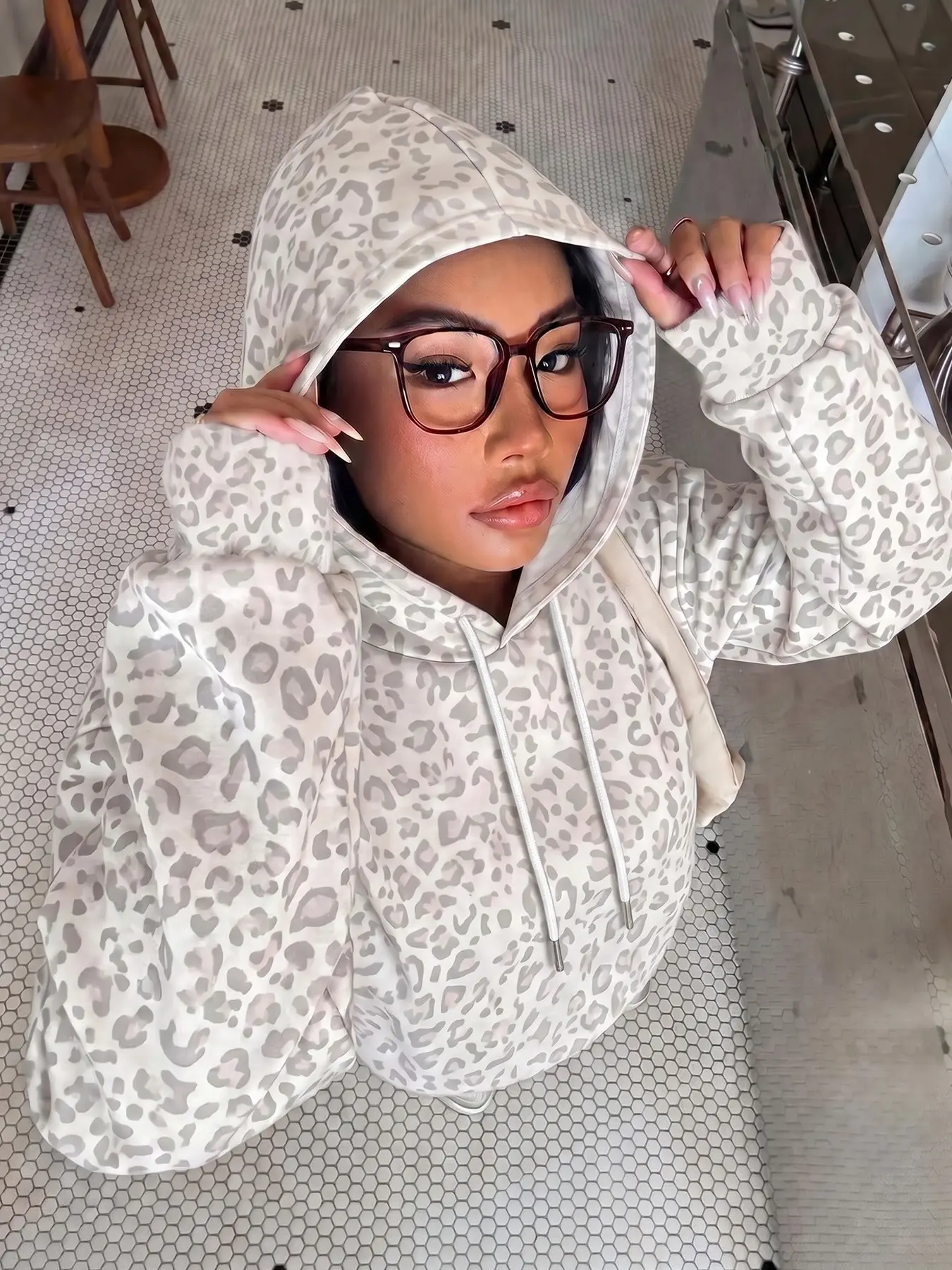 Autumn Winter Classic Leopard Print Hoodie, Loose Fit Long Sleeve Drawstring Pullover, Casual Street Style, Everyday, Daily Wear