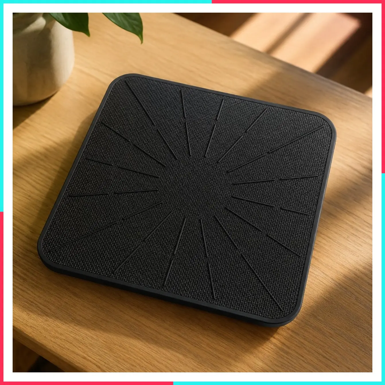 Induction Cooktop Mat - Silicone Fiberglass Scratch Protector for Magnetic Stove - Non-Slip Pads to Prevent Pots from Sliding During Cooking - Square 9 Inches Black
