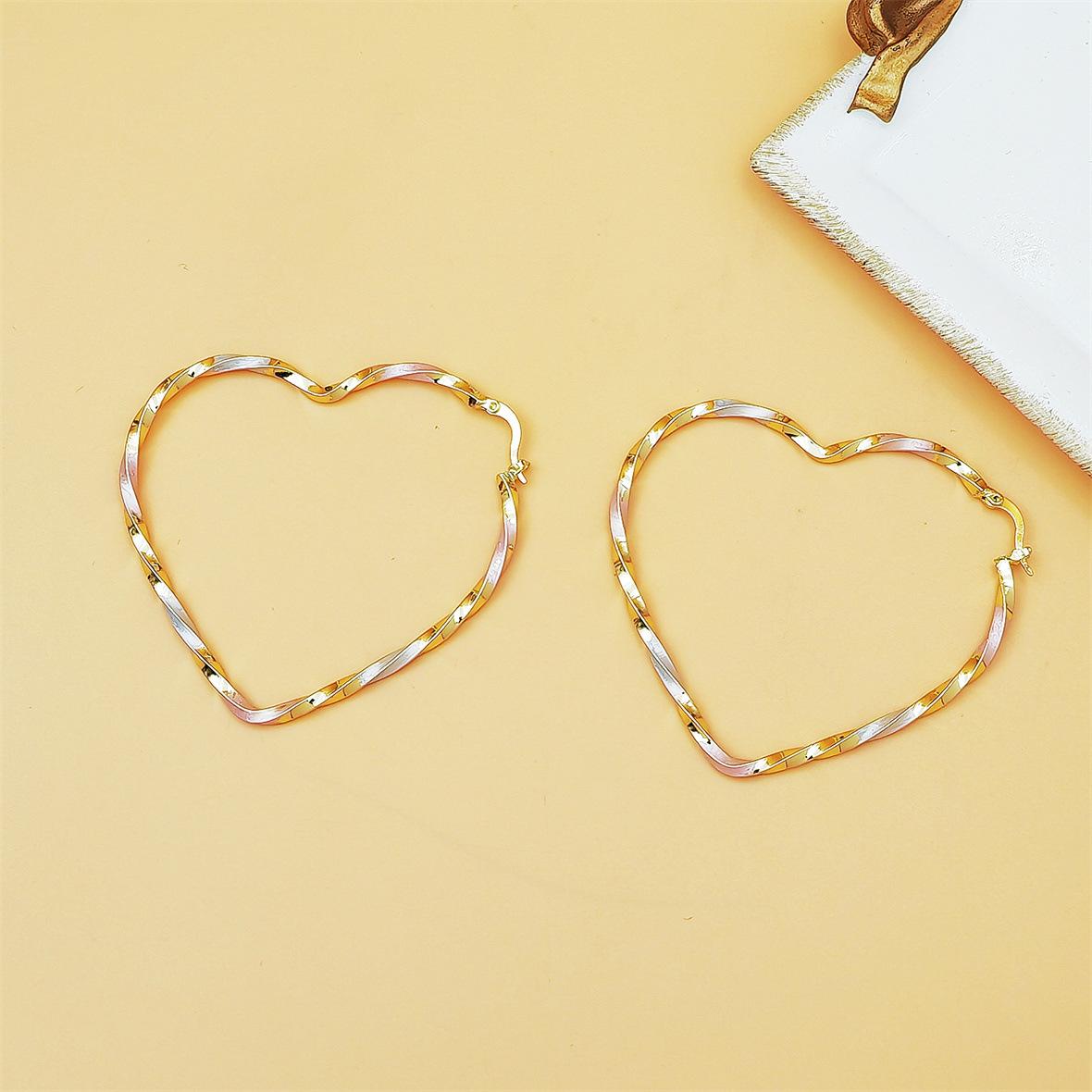 18K Gold Plated Heart Twist Hoop Earrings for Women, Minimalist Geometric Open Hoop Design, Simple Chic Korean Style Jewelry, Lightweight & Elegant for Daily Wear, Parties & Everyday Outfits