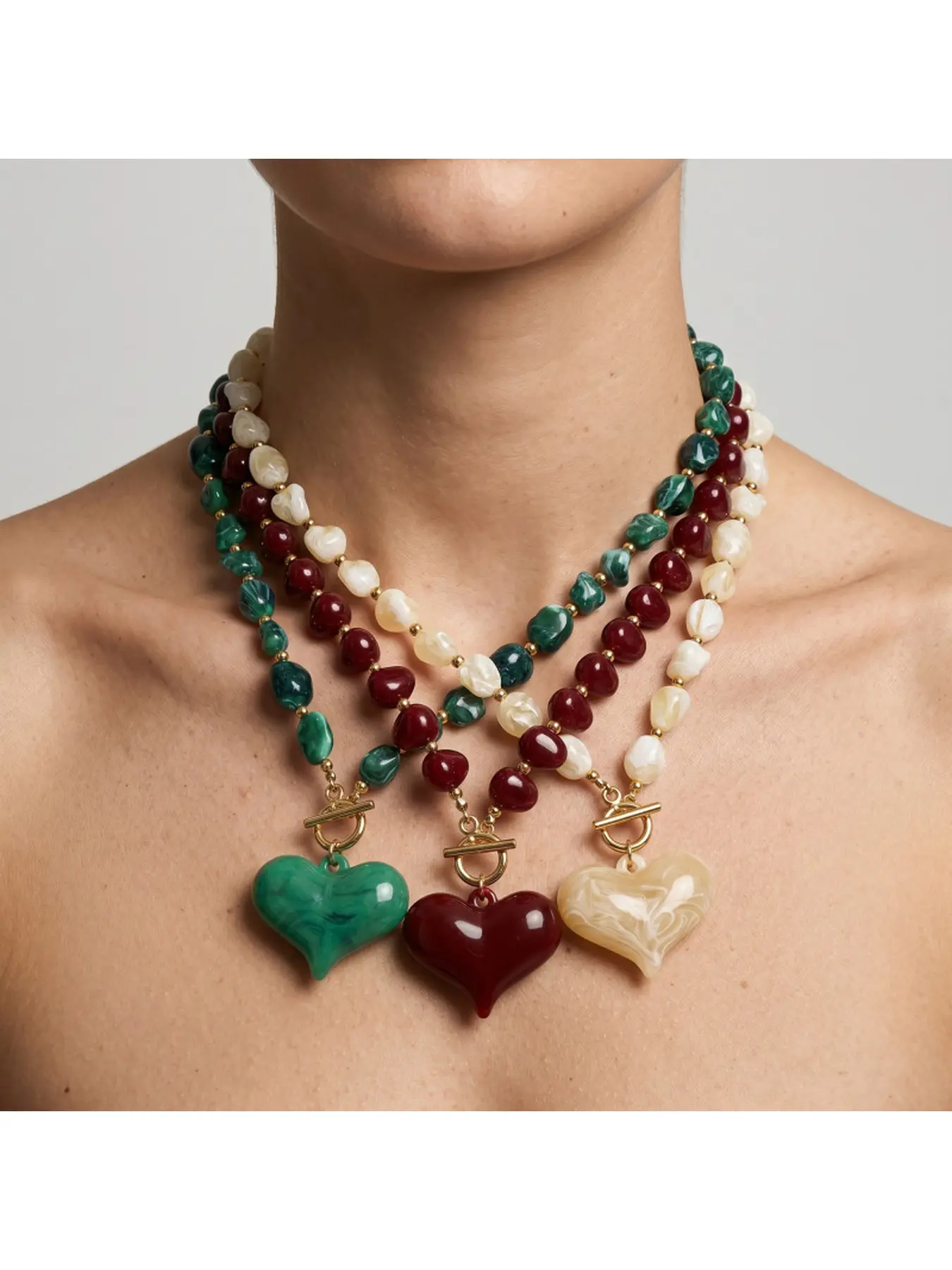 Boho Irregular Resin Heart Bead Necklace Women Large Heart Toggle Pendant Colorful Statement Choker Y2K Trendy Neck Accessories