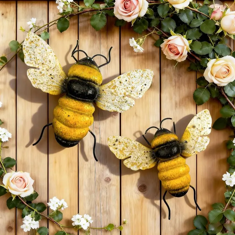 Metal Bee Outdoor Wall Decor - 2Pcs Bee Wall Art Garden Decor, Bumble Bee Decorations for Home, Yard Art Fence Decorations Outdoor