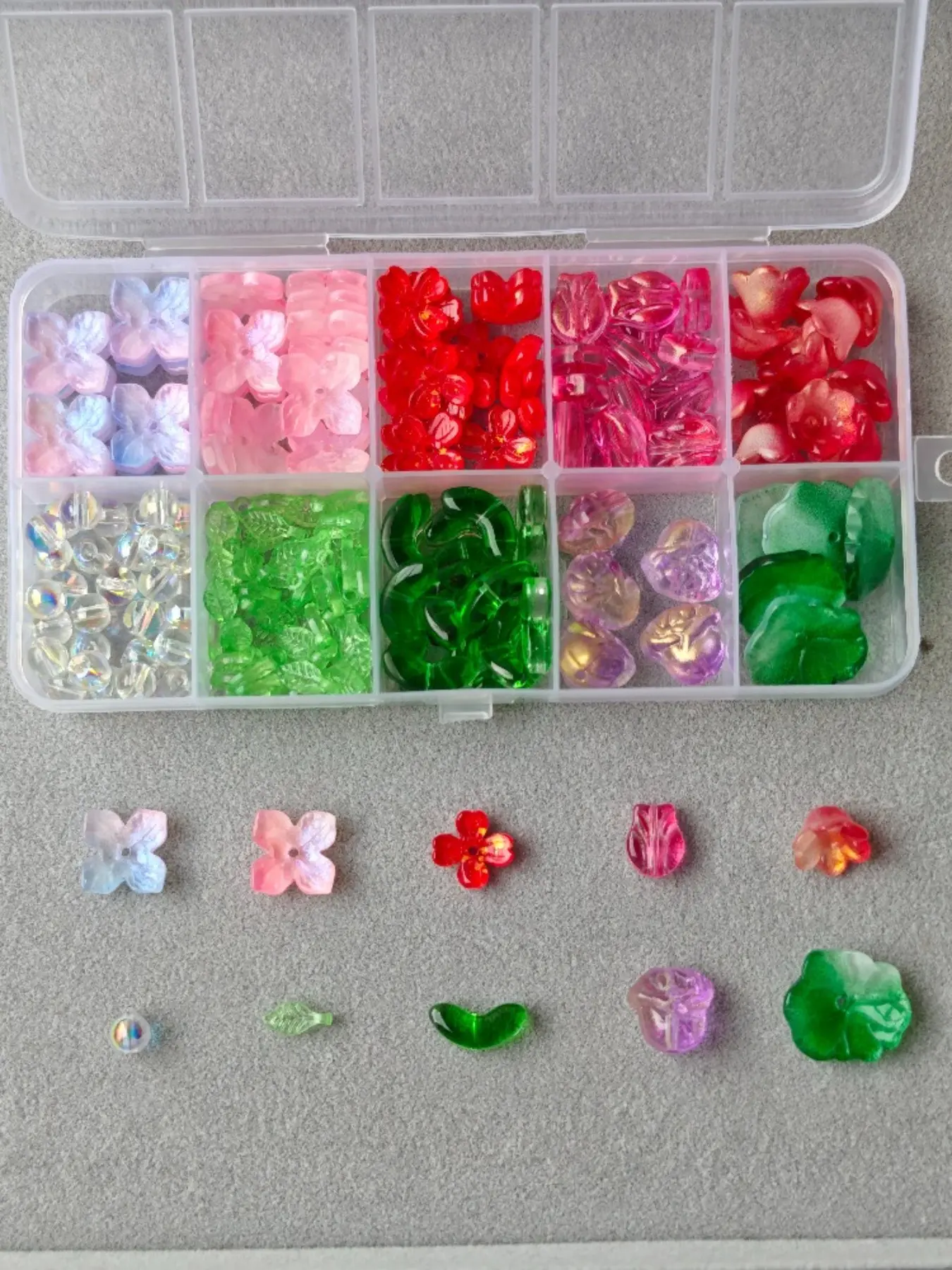 Summer Garden Bead Kit, 133pcs Glass & Plastic Flower Leaf Beads with Iridescent Beads, Red Pink Green DIY Bracelet Necklace Jewelry Making Set, Organizer Box Included