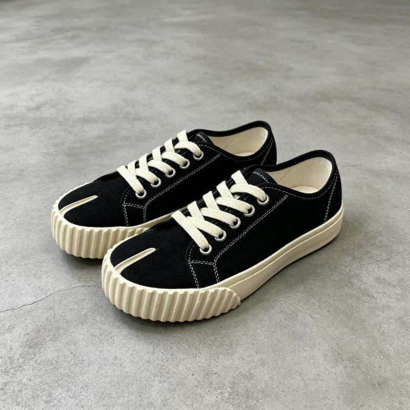 Summer Vibes!Trendy Split-Toe Canvas Sneakers for Men & Women| Perfect for Spring & Summer Holiday Travel| Comfortable & Stylish Casual Shoes| Limited Edition Spring & Summer Travel shoes Vacation style Comfortable sneakers Limited edition sneakers