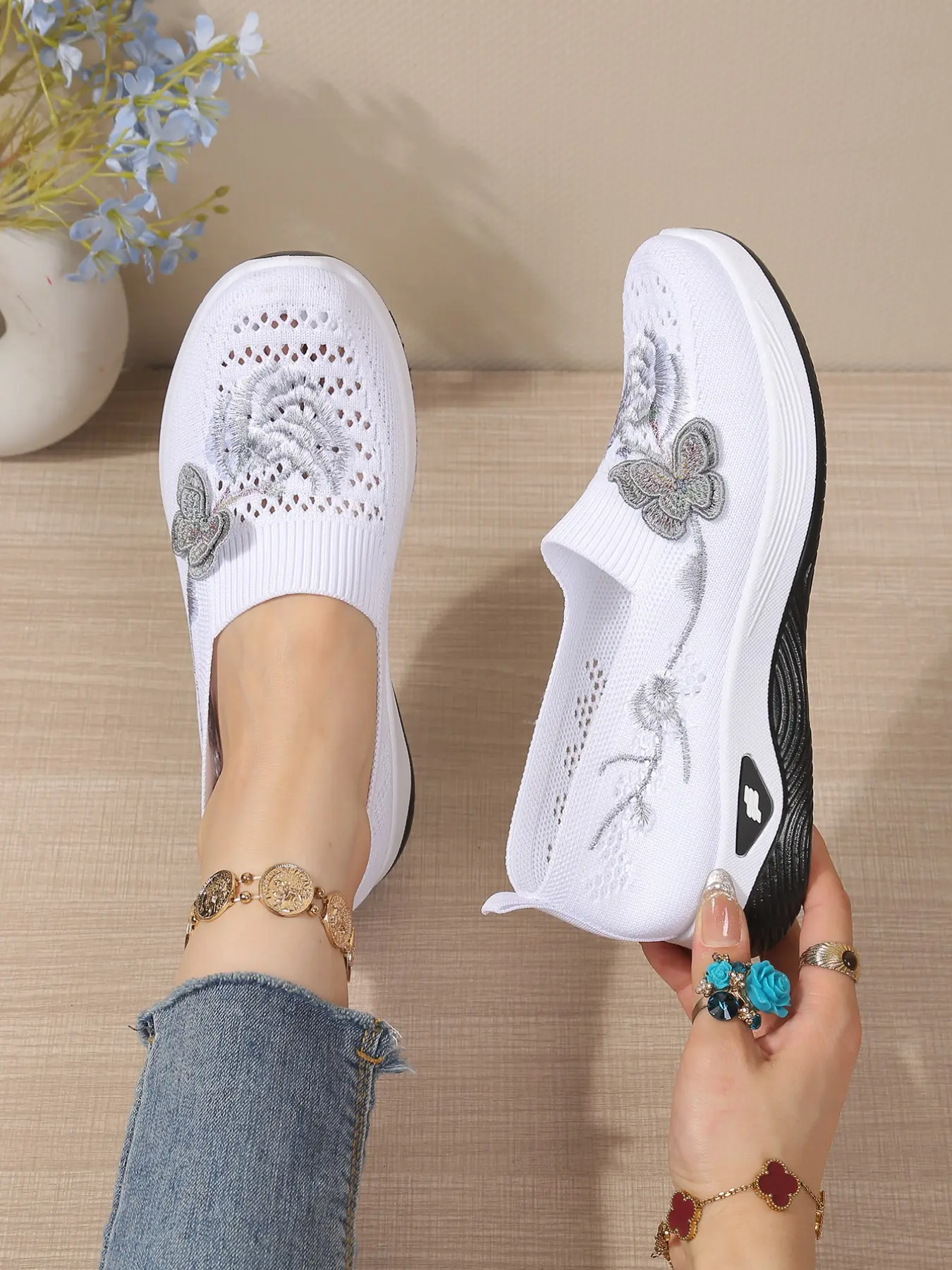 New Traditional Butterfly Embroidered Hollow Out Mesh Women's Shoes, Lightweight Thick Sole Comfortable Office Wear Casual Breathable Footwear