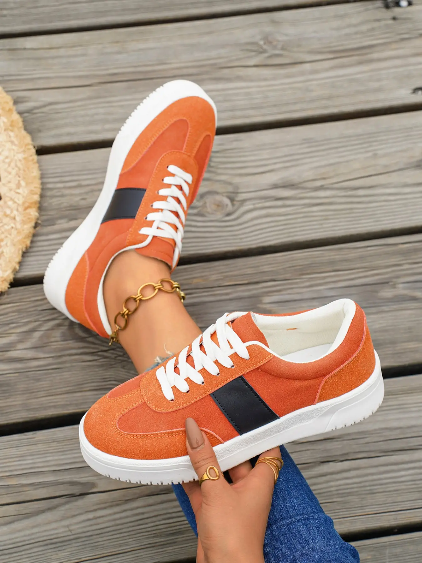 Vintage Plus Size Women's Shoes 2026 New Flat Laces Trainer, All-Season Outdoor Casual Sneakers, Fashion Comfortable Board Shoes