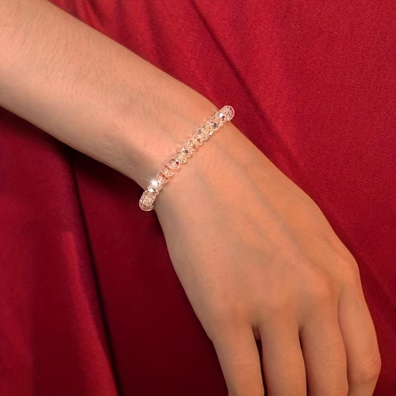 The best-selling female student square imitation crystal chain bracelet is exquisite, luxurious and fashionable