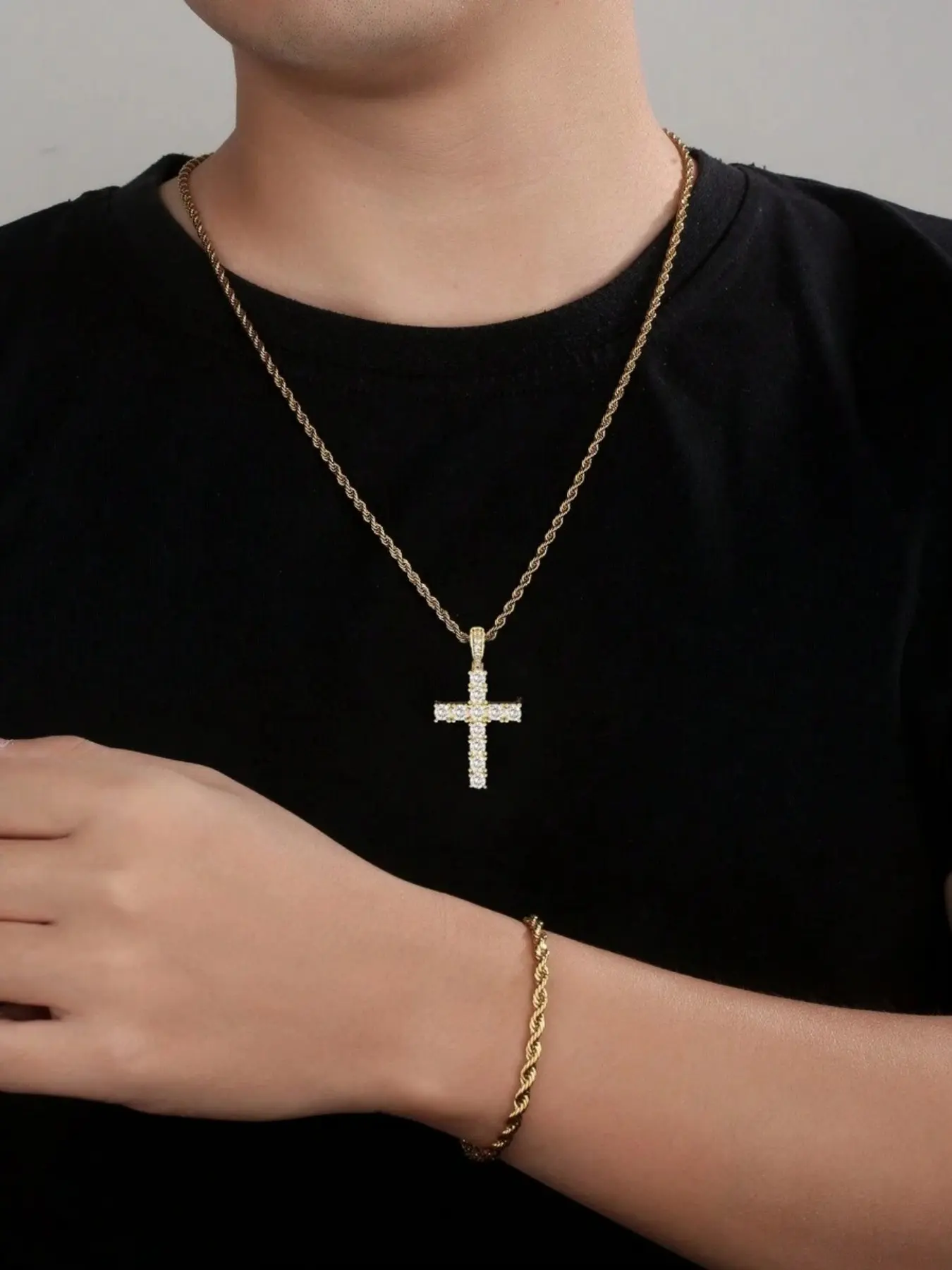 2pcs/Set Sparkling Cubic Zirconia Cross Pendant Necklace & Bracelet Set, Jewelry Sets, Stainless Steel Twisted Chain, Suitable For Teenagers, Punk, Hip-Hop, Street Style Party Accessories, Gifts, Daily Wear, Christmas, New Year, Valentine's Day Hol